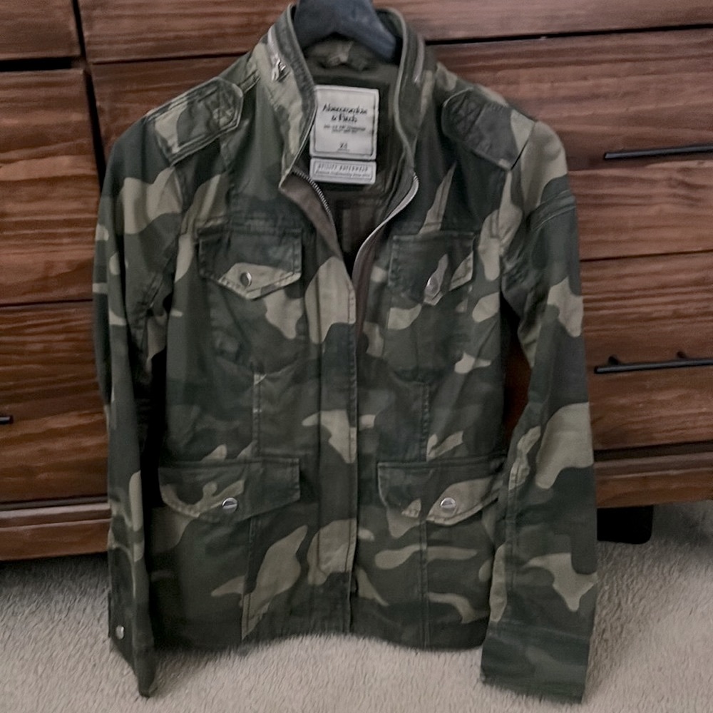 A&F Camo utility jacket